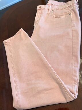 GAP Women's Skinny Jeans in Pale Pink